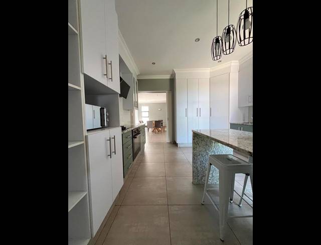5 BEDROOM PROPERTY TO RENT IN WATERKLOOF RIDGE